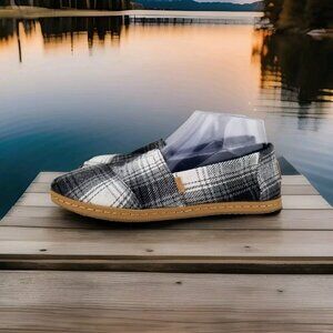 ✅TOMS Plaid Flannel ALPARGATA Slip On Shoes Women's 8.5 Black/White Flat Loafers